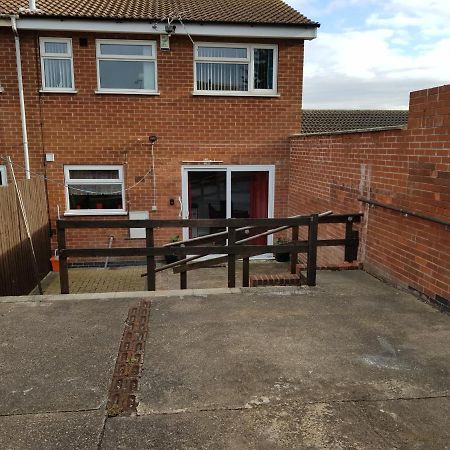 Penllech House - Huku Kwetu Notts - 3 Bedroom Spacious Lovely And Cosy With A Free Parking- Affordable And Suitable To Group Business Travellers Nottingham Dış mekan fotoğraf