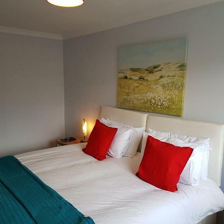 Penllech House - Huku Kwetu Notts - 3 Bedroom Spacious Lovely And Cosy With A Free Parking- Affordable And Suitable To Group Business Travellers Nottingham Dış mekan fotoğraf