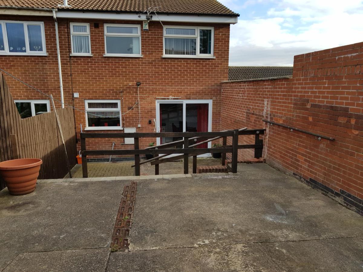 Penllech House - Huku Kwetu Notts - 3 Bedroom Spacious Lovely And Cosy With A Free Parking- Affordable And Suitable To Group Business Travellers Nottingham Dış mekan fotoğraf