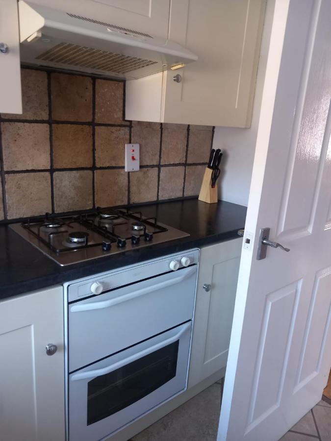 Penllech House - Huku Kwetu Notts - 3 Bedroom Spacious Lovely And Cosy With A Free Parking- Affordable And Suitable To Group Business Travellers Nottingham Dış mekan fotoğraf